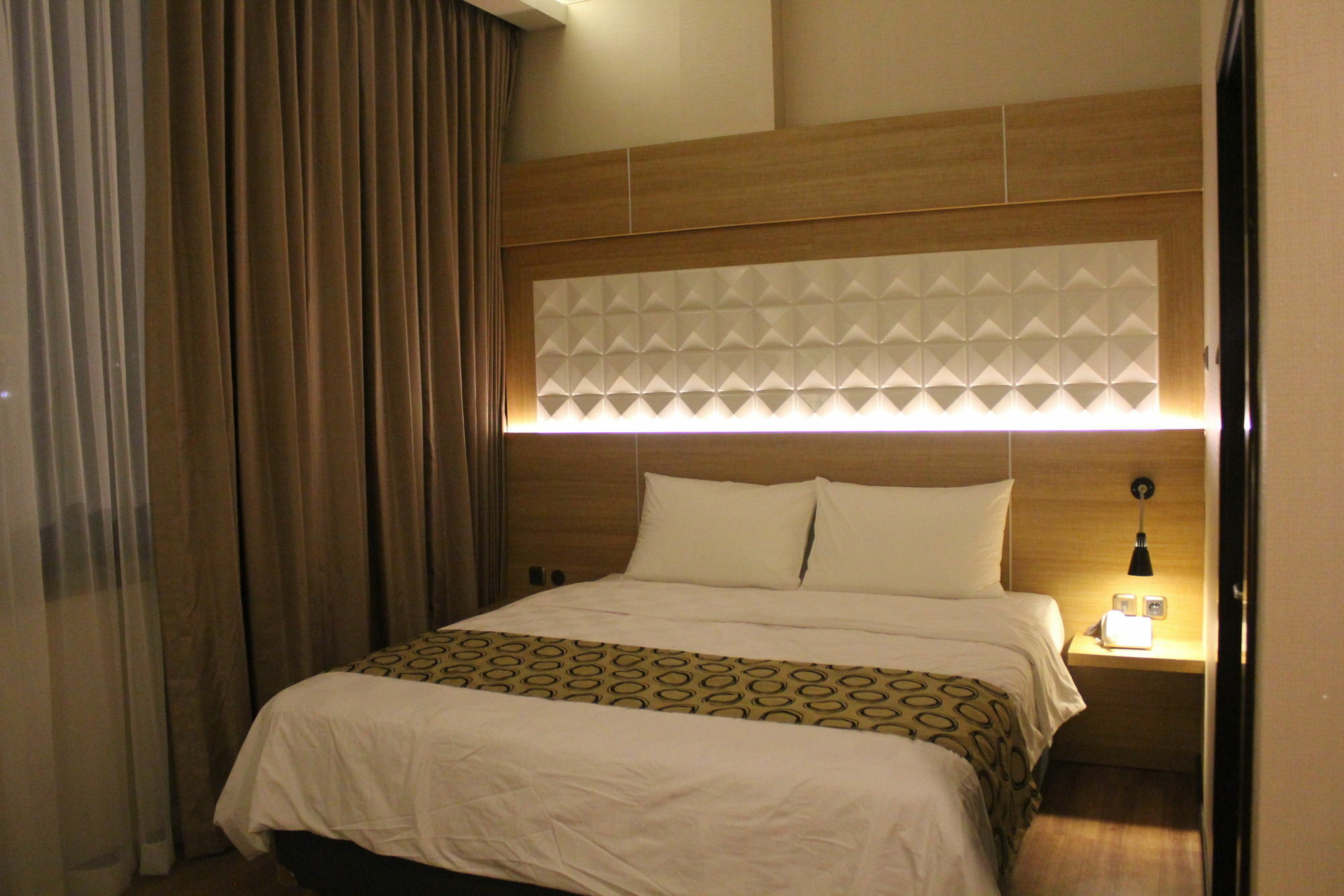 Fontana Hotel Jakarta Exterior photo