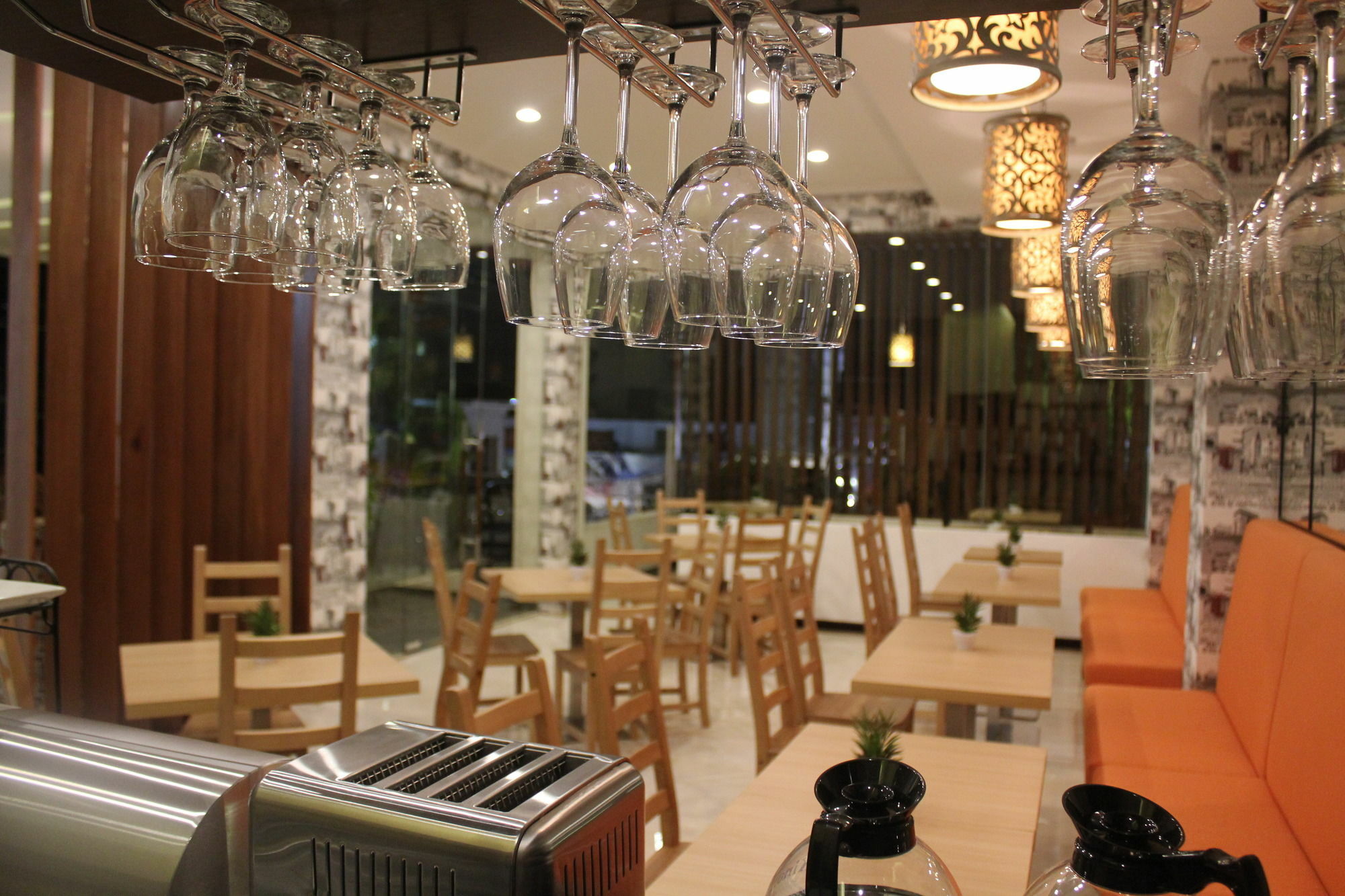 Fontana Hotel Jakarta Exterior photo